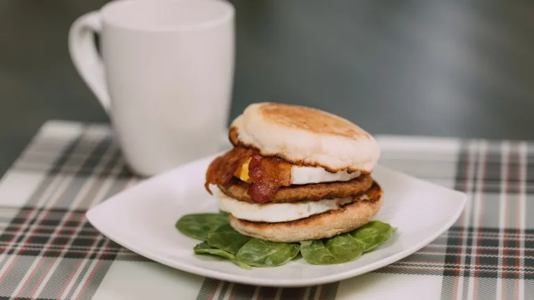 Fast Food Breakfast Hours 2026: When Every Major Chain Stops Serving