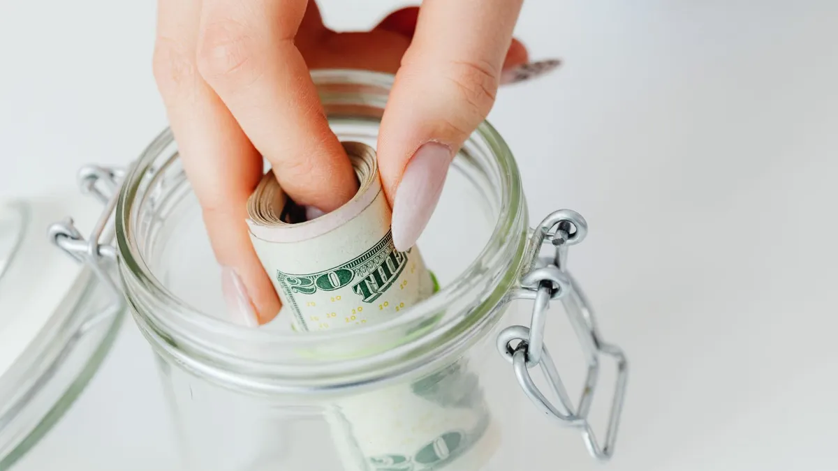 How much to tip