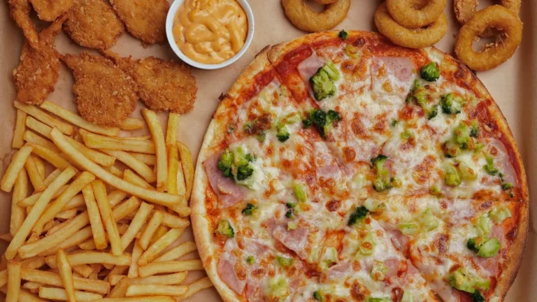 Pizza Deals Compared: Domino’s vs Pizza Hut vs Papa John’s vs Little Caesars